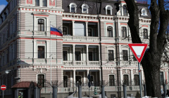 Москва не планирует зеркально отвечать на приостановку выдачи виз Ригой